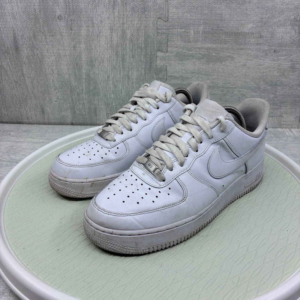 Nike Air Force 1 '07 Low Mens 9 Shoes White‎ Sneaker Athletic Leather CW2288-111